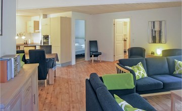 4 bedroom cozy home in Grenaa 2