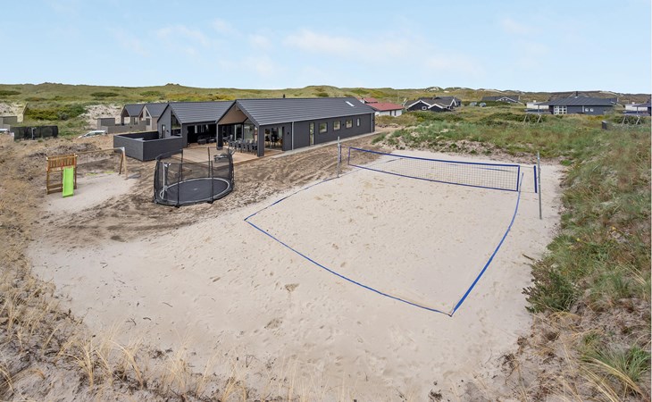 Amazing home in Hvide Sande with sauna 1