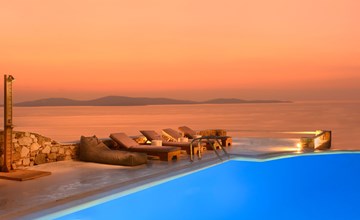 SUPERB BEACH ACCESS LUXURY SEA VILLA POOL by Calypso Sunset 3