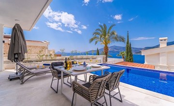 Villa direkt am Meer luxuriös für 4 Personen 3