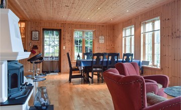 4 bedroom cozy home in Farsund 3