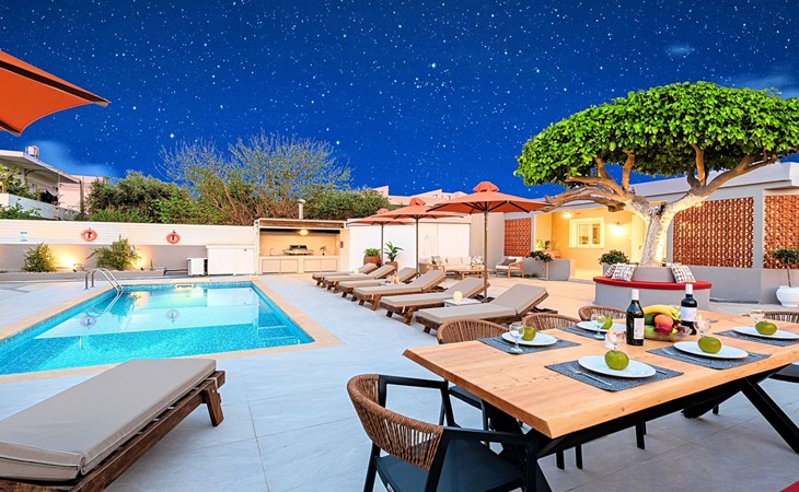 mit Privatpool für 24 Personen in Paralia Kourna, Kreta 1