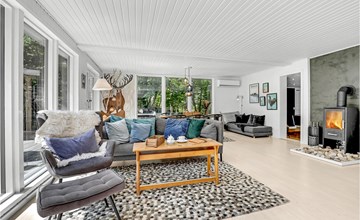 Nice home in Aakirkeby with sauna 3