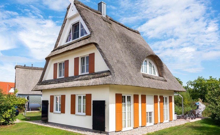 mit Garten und Whirlpool 1