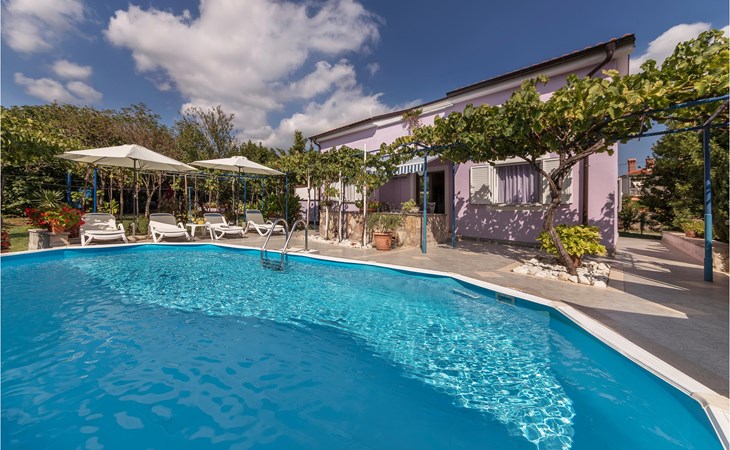 Awesome home in Vinez with WiFi 1