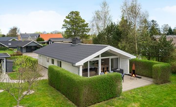 2 bedroom nice home in Børkop 2