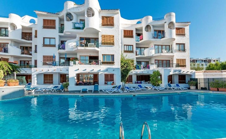 Carabela Front Beach & Pool 1