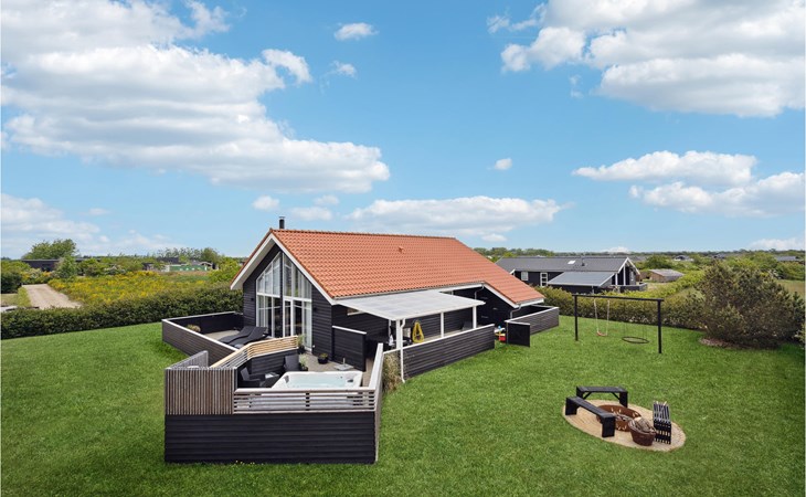 Gorgeous home in Tarm with kitchen 1
