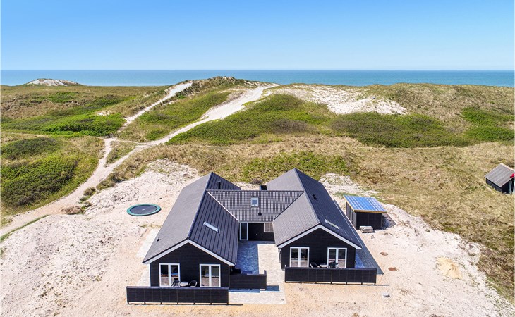 Cozy home in Hvide Sande with WiFi 1