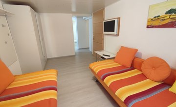 Elisabeth (SOE351) 3