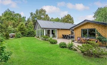 Nice home in Tarm with WiFi 2