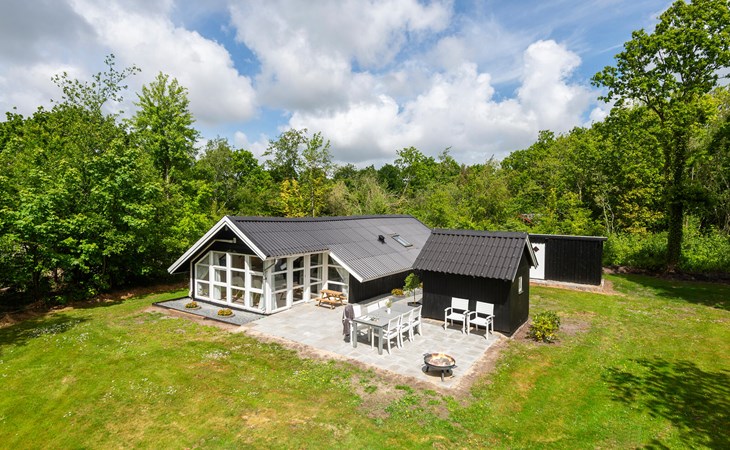 3 bedroom awesome home in Oksbøl 1
