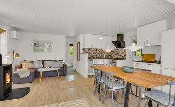 "Hendrina" - 500m from the sea 3