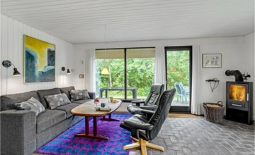 Awesome home in Thyholm with 2 Bedrooms and WiFi 3
