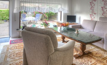 Am Dohlenberg + stone table 2