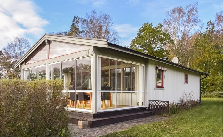 3 bedroom lovely home in Munka-Ljungby 1