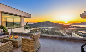 Moderne Luxusvilla in Kalkan mit Meerblick 3