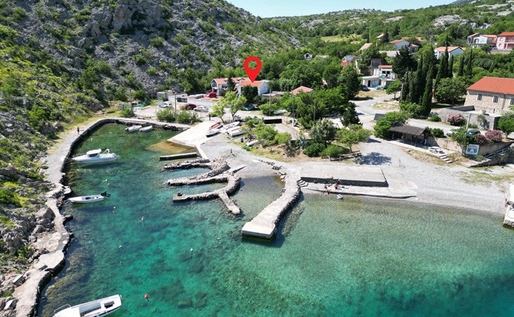 Lovely apartment in Cesarica with WiFi 1