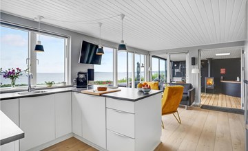 Gorgeous home in Ebeltoft with kitchen 2