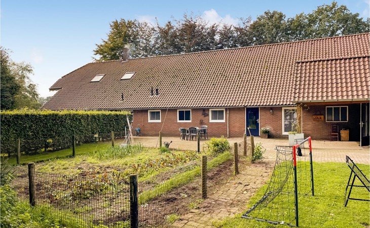Lovely home in Putten with kitchen 1