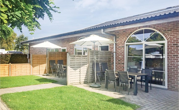 2 bedroom amazing home in Groede 1