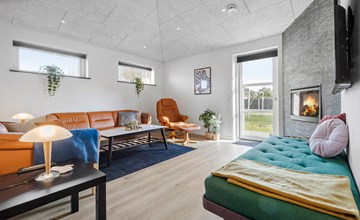 5 bedroom amazing home in Ebeltoft 3