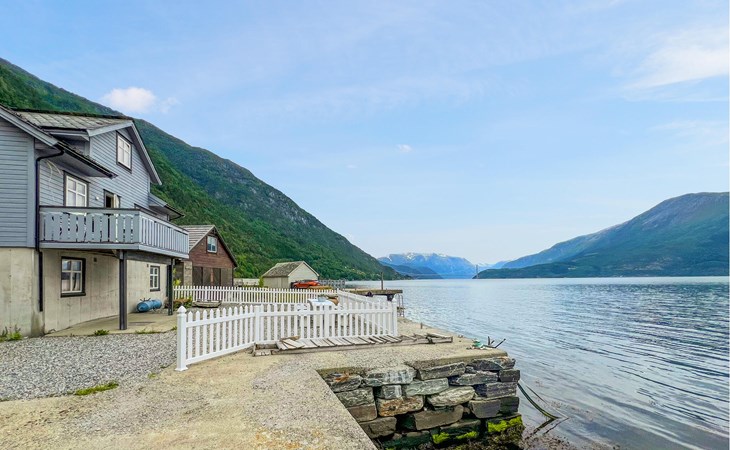 Stunning home in Vallavik with WiFi 1