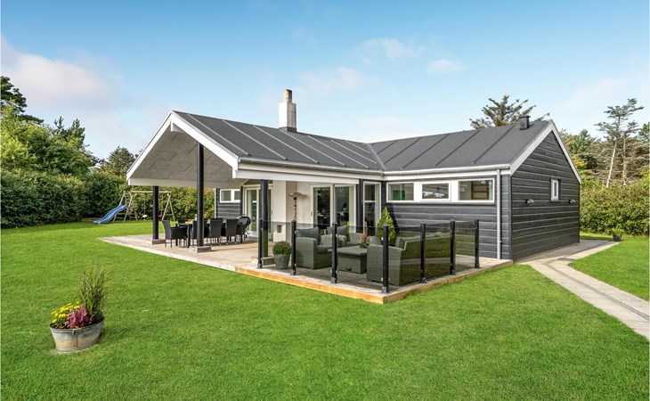 Lovely home in Hjørring with kitchen 1
