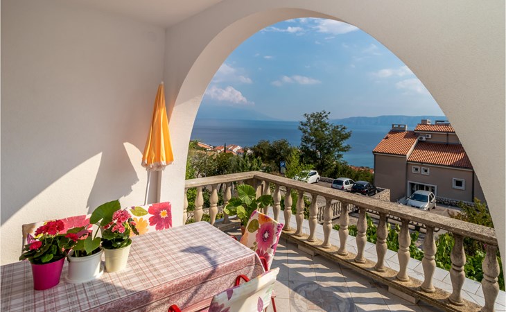 Awesome apartment in Novi Vinodolski 1