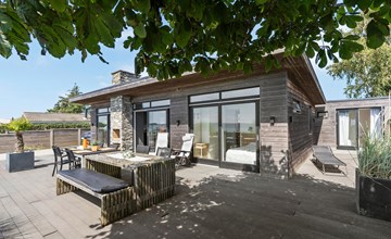 Stunning home in Rønde with WiFi 3