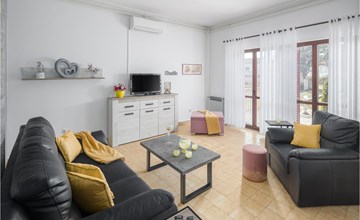 Nice apartment in Nedescina with WiFi 3