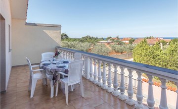 2 bedroom cozy apartment in Peroj 2