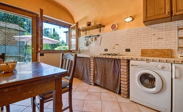Stunning apartment in Varese Ligure 2