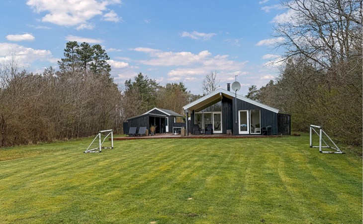Awesome home in Oksbøl with sauna 1