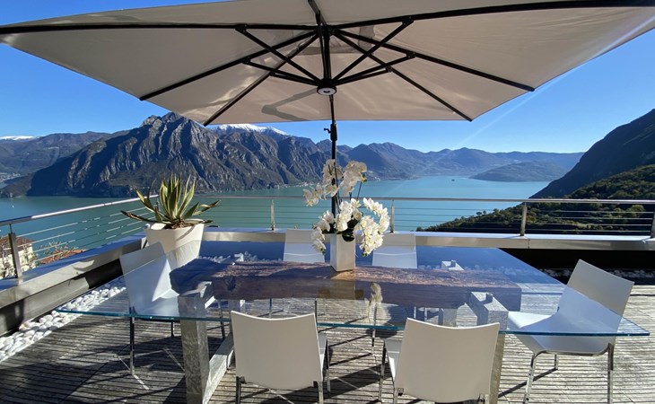 Blick auf die Xino-Terrasse 1