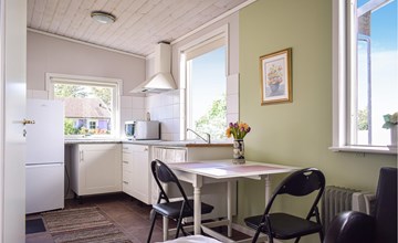 Lovely home in Mörbylånga with kitchen 2