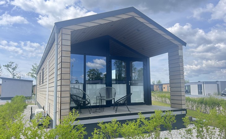 Comfortable 4-person holiday home at De Zeeuwse Parel near Tholen 1
