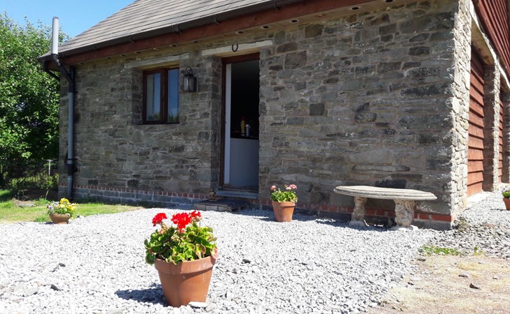 Haus in Crickadarn mit Parkplatz und Bergblick 1