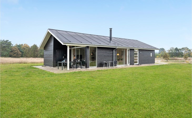 Pet friendly home in Grenaa with WiFi 1