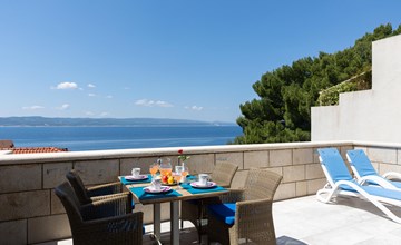 1 bedroom stunning apartment in Brela 2