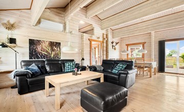 Beautiful home in Hemmet with kitchen 3