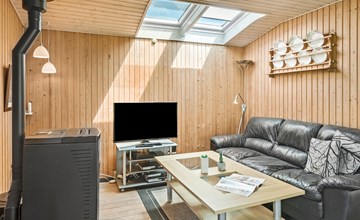Cozy home in Dannemare with WiFi 2