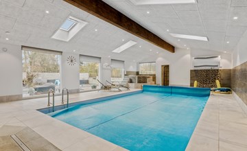 5 bedroom amazing home in Herning 2