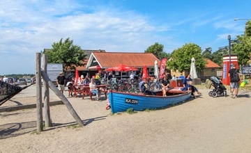 "Anniek" - 1 km naar de inham in Zeeland 3