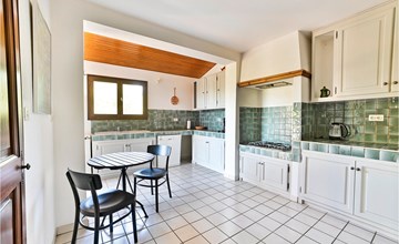 Awesome home in Saint-Pierre-de-Vassol 3