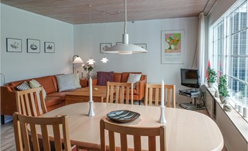 4 bedroom lovely home in Nexø 3
