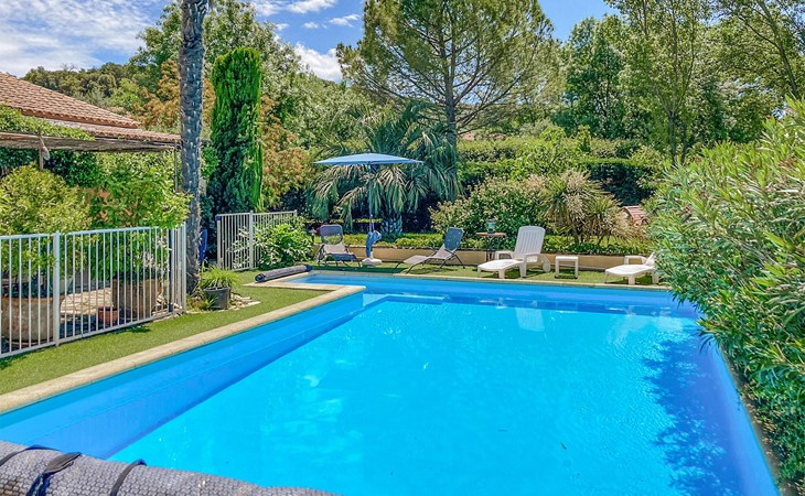 Amazing home in St-Privat-des-Vieux 1