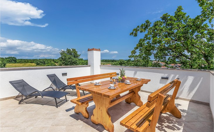 3 bedroom gorgeous apartment in Muntic 1