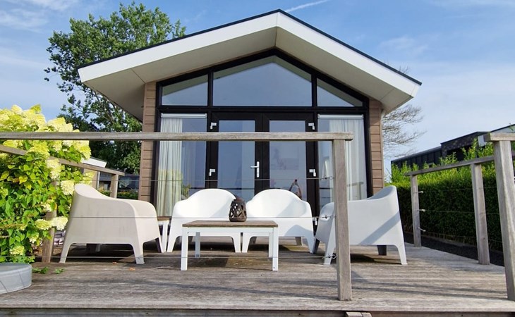 Pavilion Waterfront 4 1