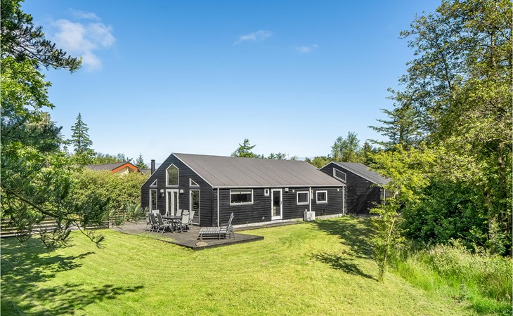 Nice home in Oksbøl with sauna 1